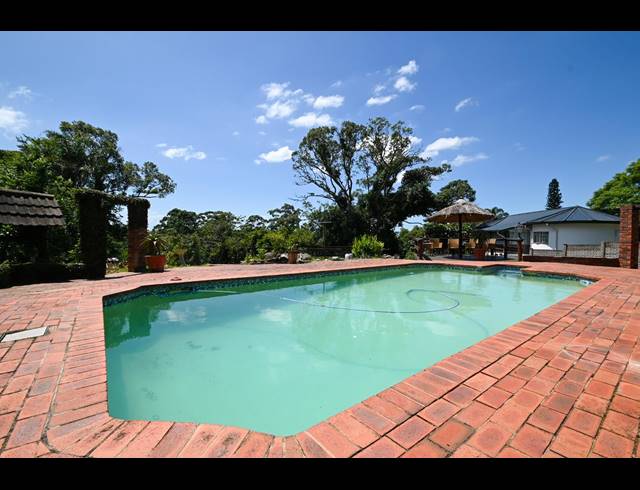 4 BEDROOM FREEHOLD TO LET IN COWIES HILL